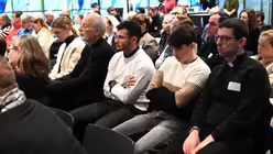 Unter den Teilnehmern sind auch die Seminaristen des Redemptoris Mater. / © Beatrice Tomasetti (DR)