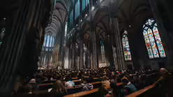 Pontifikalamt am ersten Weihnachtstag 2024 mit Kardinal Woelki / © Nicolas Ottersbach (DR)