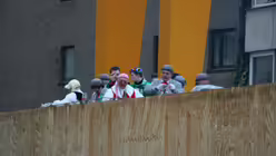 Der Zug ging entlang der Baustelle der neuen Nord-S&uuml;d-Bahn / &copy; Alexander Foxius (DR)