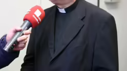 Erzbischof Zollitsch im domradio-Interview / &copy; Axel Weisweiler (DR)