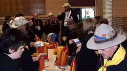 Geschäftiges Treiben (DR)