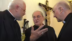 Bischof Felix Genn mit Erzbischof Marx und Kardinal Meisner (KNA)