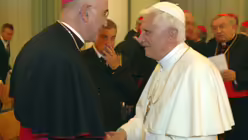 Bischof Felix Genn mit Papst Benedikt XVI. (KNA)