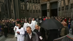 Fronleichnam 2009 - Nach der Prozession im Dom 15 / &copy; Sebastian Bahr (DR)