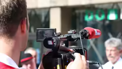 Bewegte Bilder von der Feierlichkeit finden Sie auf domradio.de/videothek / &copy; Alexander Foxius (DR)