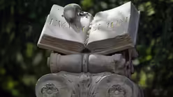 Melaten - Kölns steinernes Geschichtsbuch 2 / © Robert Boecker (DR)