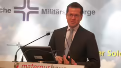 Empfang im Maternushaus mit Karl-Theodor zu Guttenberg 10 / &copy; Boecker