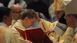 Bischofsweihe Stefan Zekorn 4 (KNA)