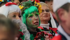 Weiberfastnacht auf dem K&ouml;lner Alter Markt 2 / &copy; Boecker
