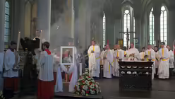 Aussendung des Altenberger Lichtes 2 / &copy; Boecker