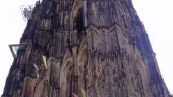 Fronleichnam in K&ouml;ln - Vor dem Gottesdienst 6 / &copy; Verena Tr&ouml;ster (DR)