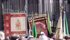 Fronleichnam in K&ouml;ln - Pontifikalamt und Prozession 5 / &copy; Verena Tr&ouml;ster (DR)