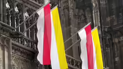 Fronleichnam in K&ouml;ln - Pontifikalamt und Prozession 6 / &copy; Verena Tr&ouml;ster (DR)