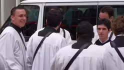 Fronleichnam in K&ouml;ln - Pontifikalamt und Prozession 17 / &copy; Verena Tr&ouml;ster (DR)