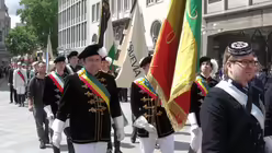 Fronleichnam in K&ouml;ln - Pontifikalamt und Prozession 31 / &copy; Verena Tr&ouml;ster (DR)