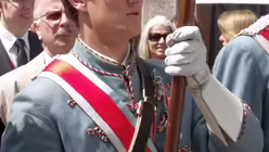 Fronleichnam in K&ouml;ln - Pontifikalamt und Prozession 33 / &copy; Verena Tr&ouml;ster (DR)