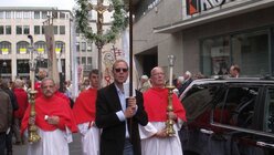 Fronleichnam in Köln - Pontifikalamt und Prozession 49 / © Verena Tröster (DR)