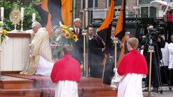 Fronleichnam in Köln - Pontifikalamt und Prozession 53 / © Verena Tröster (DR)