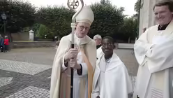 Aus dem "Bischofsleben" Rainer Maria Woelkis 4 / &copy; Robert Boecker (DR)