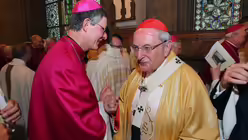 Aus dem "Bischofsleben" Rainer Maria Woelkis 8 / &copy; Robert Boecker (DR)