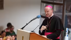 Katechese in Madrid mit Bischof Overbeck 2 (DR)