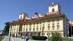 Schloss Esterh&aacute;zy in Eisenstadt  / &copy; Verena Tr&ouml;ster (DR)