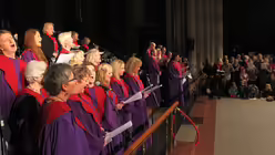 Adventmitspielkonzert mit den H&ouml;hnern und dem Kardinal 22 / &copy; Boecker