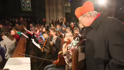 Adventmitspielkonzert mit den H&ouml;hnern und dem Kardinal 23 / &copy; Boecker