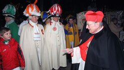 Der Kardinal und die Karnevalisten 11 / © Boecker