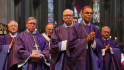 Die Bischofsweihe von Weihbischof Dominikus Schwaderlapp 3 / &copy; Robert Boecker (DR)