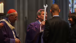 Die Bischofsweihe von Weihbischof Dominikus Schwaderlapp 13 / &copy; Robert Boecker (DR)