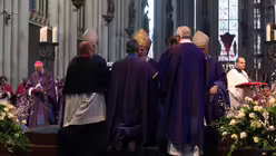 Die Bischofsweihe von Weihbischof Dominikus Schwaderlapp 25 / &copy; Robert Boecker (DR)