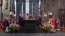 Die Bischofsweihe von Weihbischof Dominikus Schwaderlapp 26 / &copy; Robert Boecker (DR)