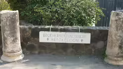 An der Stelle, an der die Brotvermehrungskirche steht, hat Jesus hunderte Menschen mit f&uuml;nf Broten und zwei Fischen gespeist. / &copy; Ralf Walter (DR)