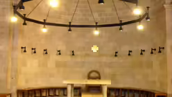 Die schlichte Kirche ist trotz der Touristenstr&ouml;me gelegentlich auch ein Ort der Stille / &copy; Ralf Walter (DR)