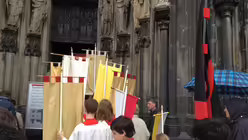 Fronleichnam 2012 - K&ouml;lner bereiten sich auf Prozession vor 10 (DR)