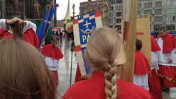 Fronleichnam 2012 - K&ouml;lner bereiten sich auf Prozession vor 14 (DR)