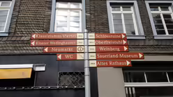 Wegweiser durch die Arnsberger Altstadt / &copy; St.Q.