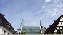 Im Hof von Kloster Wedinghausen / &copy; St.Q.