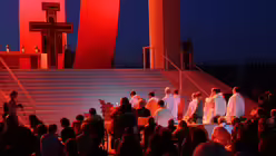 Er&ouml;ffnung in Wittenberg - mit dem Kreuz aus Taiz&eacute; / &copy; Melanie Trimborn (DR)