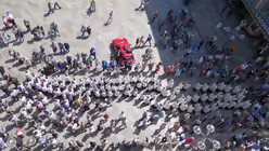 Prozession von oben (DR)