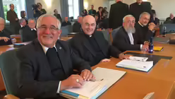 Bisch&ouml;fe nehmen die Arbeit auf / &copy; Br&uuml;ggenj&uuml;rgen (DR)