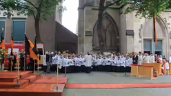 Prozession und Statio an der Minoritenkirche (DR)