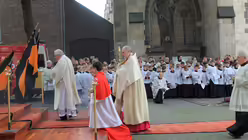 Prozession und Statio an der Minoritenkirche (DR)