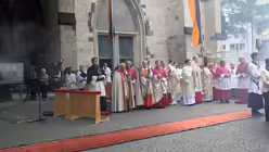 Prozession und Statio an der Minoritenkirche (DR)