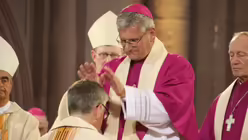 Der K&ouml;lner Weihbischof Dominikus Schwaderlapp / &copy; Bernhard Raspels (Kirchenzeitung Koeln)