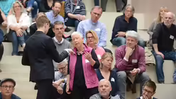 Ingrid Rasch wirbt daf&uuml;r, zuk&uuml;nftig Gemeindeleitung unabh&auml;ngig von Weihe qualifizierten und - aus Gr&uuml;nden der Wertsch&auml;tzung - auch bezahlten Laien zu &uuml;bertragen. / &copy; Beatrice Tomasetti (DR)