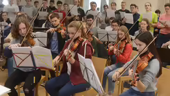 Jede Instrumentengruppe hat eigene &Uuml;bungseinheiten, bevor sich alle zum ersten "Tutti" treffen. / &copy; Tomasetti (DR)