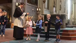 "Jesus Christus ist dein Freund", betont der Domzeremoniar / &copy; Beatrice Tomasetti (DR)