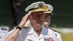 In "W&uuml;rdigung seines entschiedenen Wirkens um ein in Gemeinschaft mit Spanien geeintes Europa und sein kraftvolles und mutiges Eintreten f&uuml;r die den Kontinent tragenden Prinzipien der Gerechtigkeit und Freiheit" ging 1982 der Preis an K&ouml;nig Juan Carlos I. / &copy; Victor Lopez (dpa)